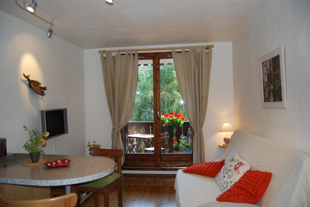 Apartment Courmayeur Chamonix Pokoj fotografie